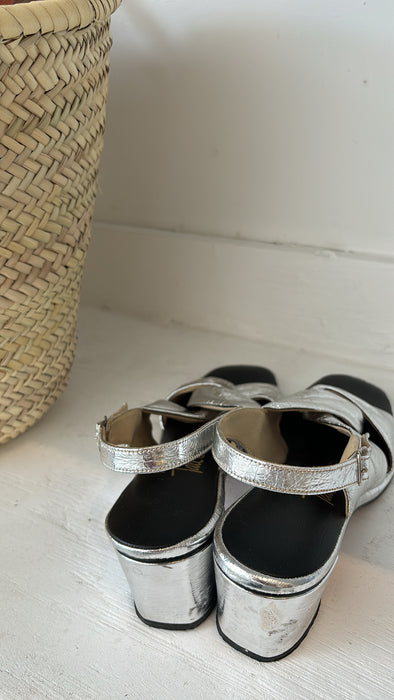 silver. SANDAL.