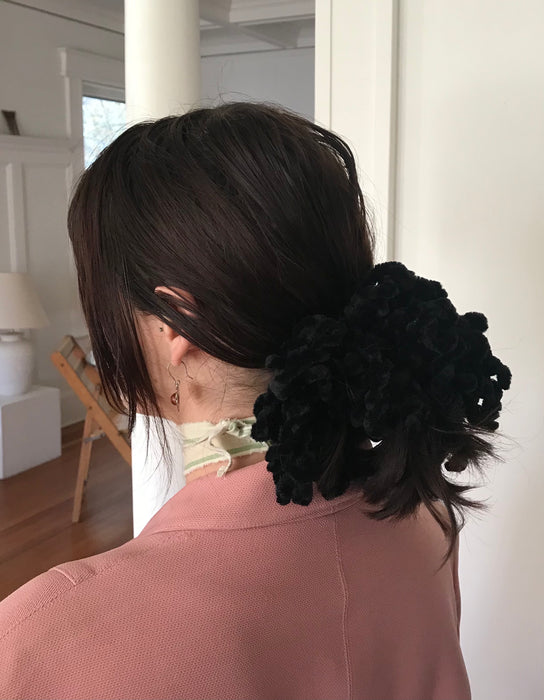 scrunchie.VELVET